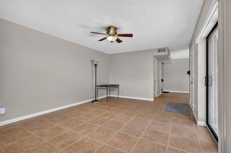 2 bedroom Townhouse at 3659 Victoria Drive, Somerset, West Palm Beach — photo 5