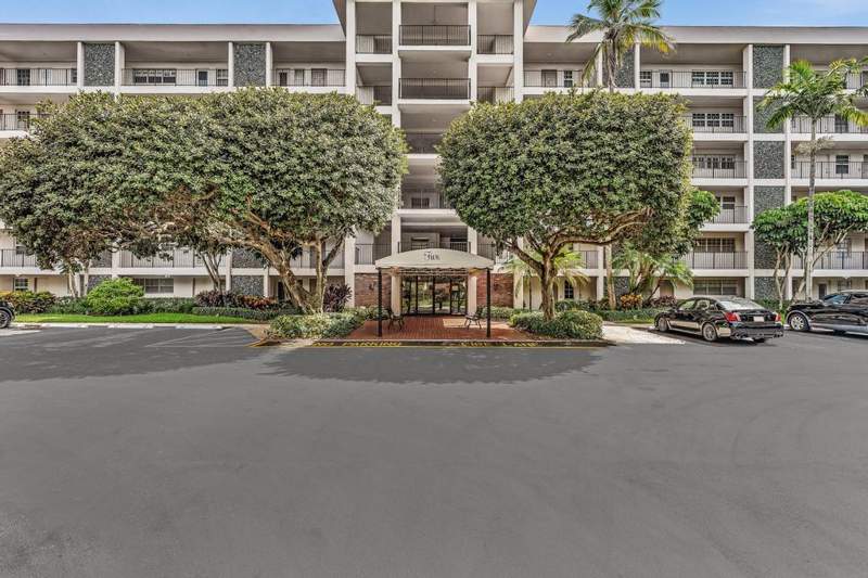 2 bedroom Condominium at 2950 N Palm Aire Drive #607, No 5 Palm-Aire Country Club, Pompano Beach — photo 3
