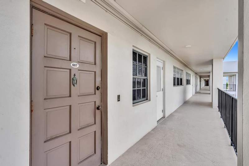 2 bedroom Condominium at 2950 N Palm Aire Drive #607, No 5 Palm-Aire Country Club, Pompano Beach — photo 4