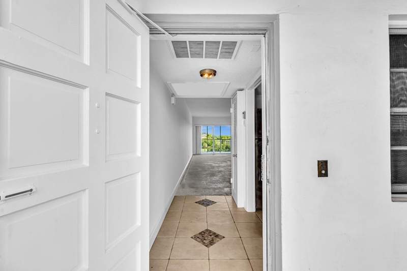 2 bedroom Condominium at 2950 N Palm Aire Drive #607, No 5 Palm-Aire Country Club, Pompano Beach — photo 5