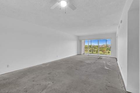 2950 N Palm Aire Drive #607, Pompano Beach FL - photo 14 of 45