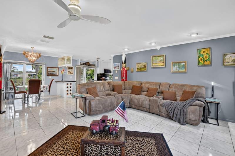3 bedroom Single Family Residence at 11078 Delta Circle, Holiday City At Boca Raton Sec 7, Boca Raton — photo 3