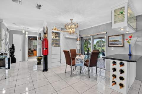 11078 Delta Circle, Boca Raton FL - photo 7 of 43