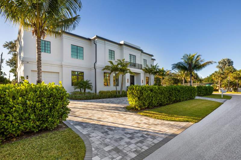 4 bedroom Single Family Residence at 12385 Coconut Row Road, Maheu Sub Sec A, Palm Beach Gardens — photo 2
