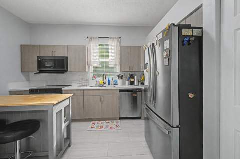 6817 NW 32nd Court, Margate FL - photo 13 of 31