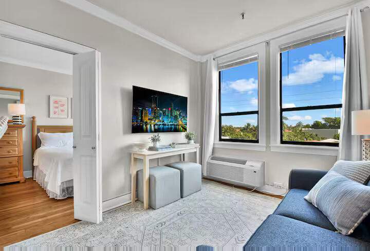 1 bedroom Condominium at 235 Sunrise Avenue #3260, Palm Beach Hotel Condo, Palm Beach — photo 5