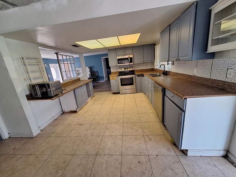 2 bedroom Single Family Residence at 115 SE Camino Street, River Park Unit 3, Port St. Lucie — photo 5
