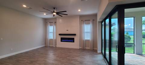 537 SE Crathes Street, Port St. Lucie FL - photo 13 of 58