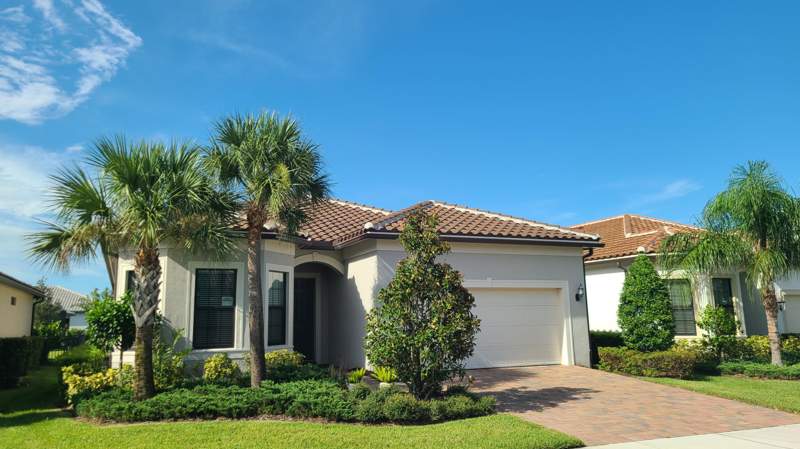 3 bedroom Single Family Residence at 537 SE Crathes Street, Veranda Gardens East Phase 4, Port St. Lucie — photo 3