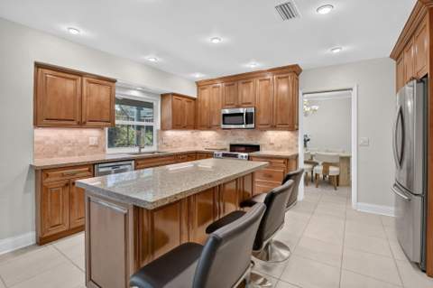 7241 NW 5th Court, Plantation FL - photo 14 of 49