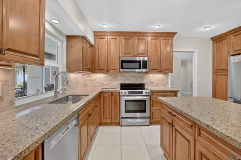 7241 NW 5th Court, Plantation FL - photo 18 of 49