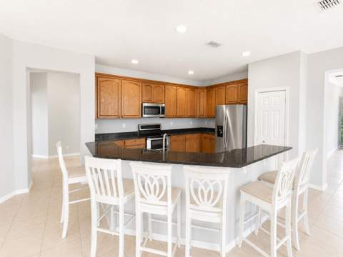 948 SW Jeremko Avenue, Port St. Lucie FL - photo 6 of 11