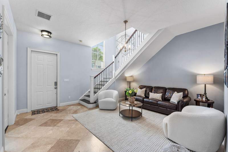 4 bedroom Single Family Residence at 115 Via Poinciana Lane, Royal Poinciana, Boca Raton — photo 5
