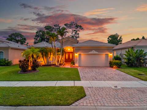 5423 Place Lake Drive, home for sale in Fort Pierce 34951