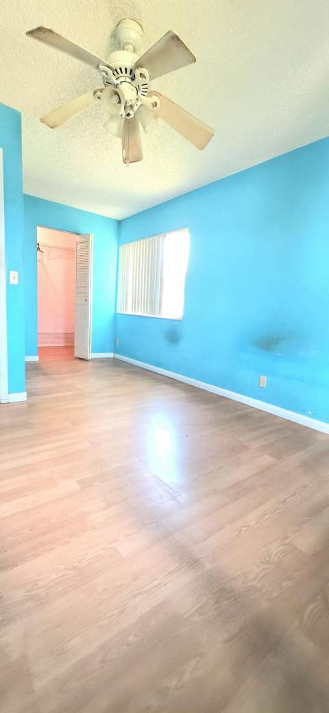 334 Knotty Pine Circle #D-2, Greenacres FL - photo 6 of 15