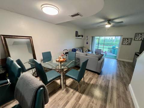 7844 Dixie Beach Circle, Tamarac FL - photo 9 of 28