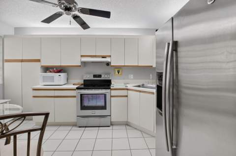 5267 Europa Drive #C, Boynton Beach FL - photo 7 of 54