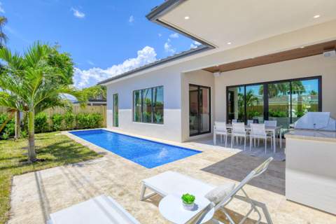 5950 NE 21st Circle, Fort Lauderdale FL - photo 6 of 42