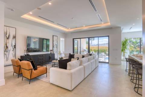 5950 NE 21st Circle, Fort Lauderdale FL - photo 9 of 42