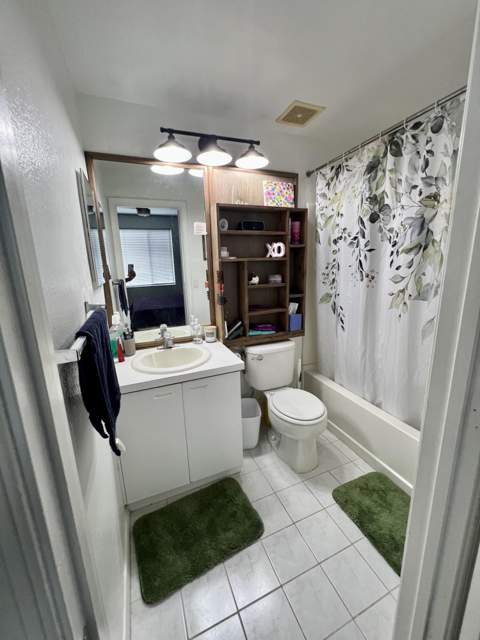 7844 Dixie Beach Circle, Tamarac FL - photo 19 of 28