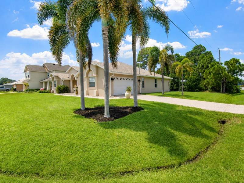 3 bedroom Single Family Residence at 3402 SW Edo Street, Rosser Reserve, Port St. Lucie — photo 2