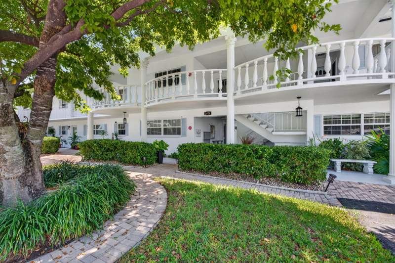 2 bedroom Condominium at 2820 NE 30th Street #9, Laurel Terrace Condo, Fort Lauderdale — photo 3