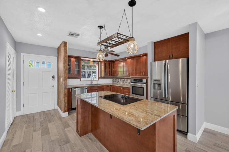2 bedroom Condominium at 2820 NE 30th Street #9, Laurel Terrace Condo, Fort Lauderdale — photo 5