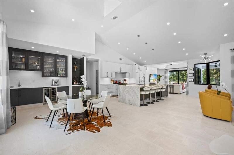 4 bedroom Single Family Residence at 6723 Audubon Trail, Homeland, Lake Worth — photo 3