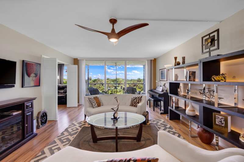 3 bedroom Condominium at 3960 Oaks Clubhouse Drive #504, No 78 Palm-Aire Country Club, Pompano Beach — photo 1