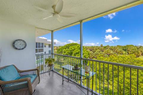 3960 Oaks Clubhouse Drive #504, Pompano Beach FL - photo 22 of 24