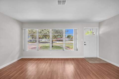 145 Greenbrier Drive, Palm Springs FL - photo 20 of 48