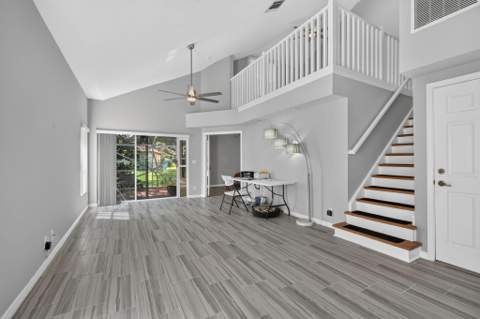 1020 Via Jardin, Riviera Beach FL - photo 11 of 87