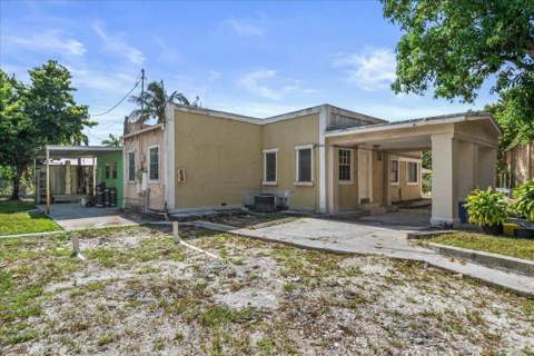 1740 11th Avenue, Lake Worth Beach FL - photo 16 of 34