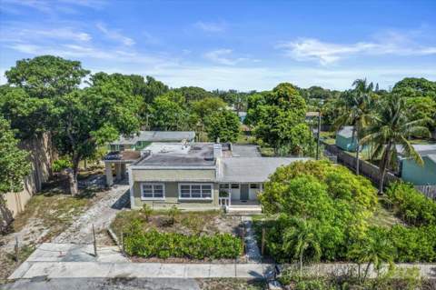 1740 11th Avenue, Lake Worth Beach FL - photo 22 of 34