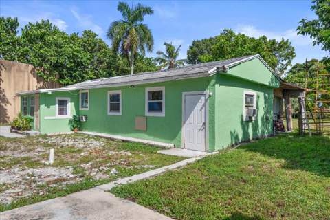 1740 11th Avenue, Lake Worth Beach FL - photo 20 of 34