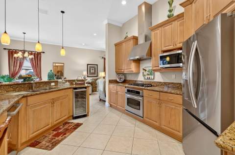 303 NW Bayside Court, Port St. Lucie FL - photo 8 of 82