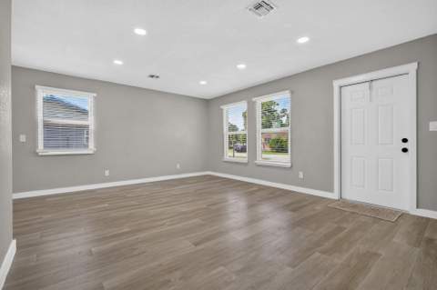 625 NW 14th Street, Belle Glade FL - photo 8 of 30