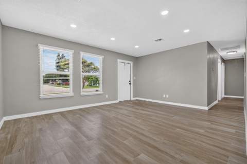 625 NW 14th Street, Belle Glade FL - photo 9 of 30