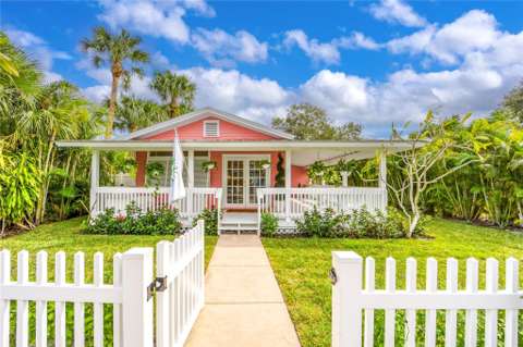 645 SW Cleveland Avenue, home for sale in Stuart 34994