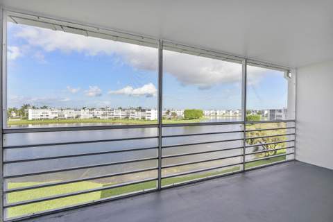 4072 Guildford D, Boca Raton FL - photo 6 of 36