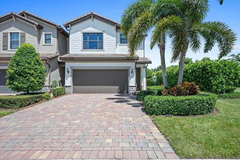 3 bedroom Townhouse at 4606 San Fratello Circle, Fields At Gulfstream Polo Pud, Lake Worth — photo 1