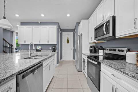 4606 San Fratello Circle, Lake Worth FL - photo 11 of 59