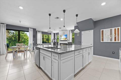 4606 San Fratello Circle, Lake Worth FL - photo 13 of 59