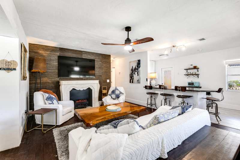 2 bedroom Single Family Residence at 609 S Arnold Avenue, Lantana Heights 5, Lantana — photo 1
