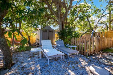 609 S Arnold Avenue, Lantana FL - photo 14 of 25