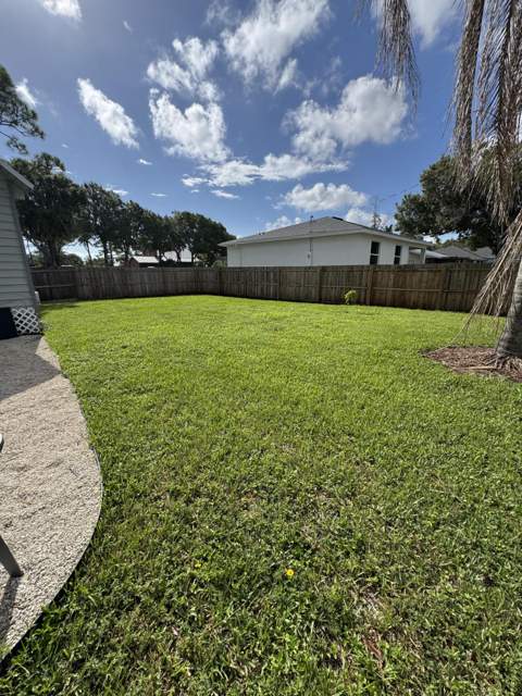 5301 Sunset Boulevard, Fort Pierce FL - photo 10 of 47