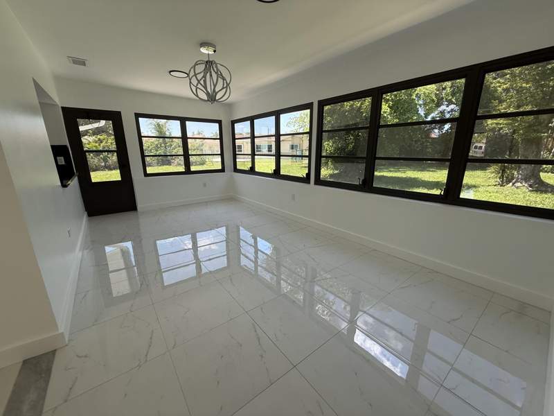 3 bedroom Single Family Residence at 9405 NW 74th, Westwood Community 3, Tamarac — photo 4