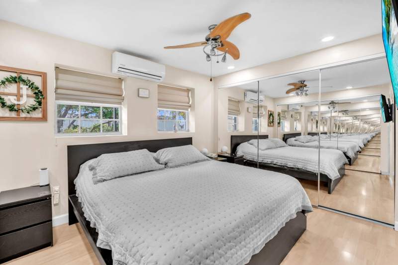 3 bedroom Single Family Residence at 404 S 62nd Terrace, Cresthaven, Hollywood — photo 5