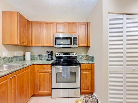 519 E Sheridan Street #4042, Dania Beach FL - photo 13 of 78