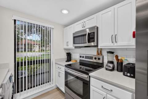 124 Brackenwood Road #124, Palm Beach Gardens FL - photo 14 of 69